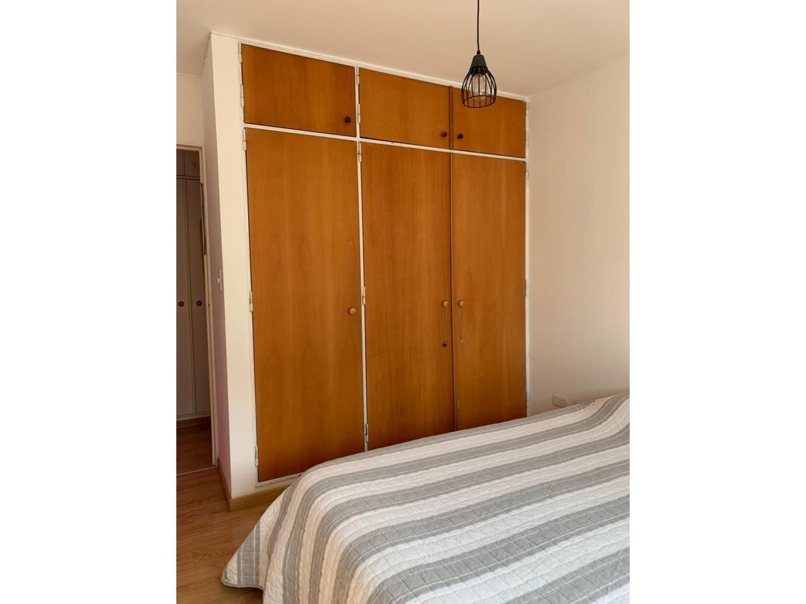 Venta Departamento 2 dormitorios con cochera. Barrio Martin