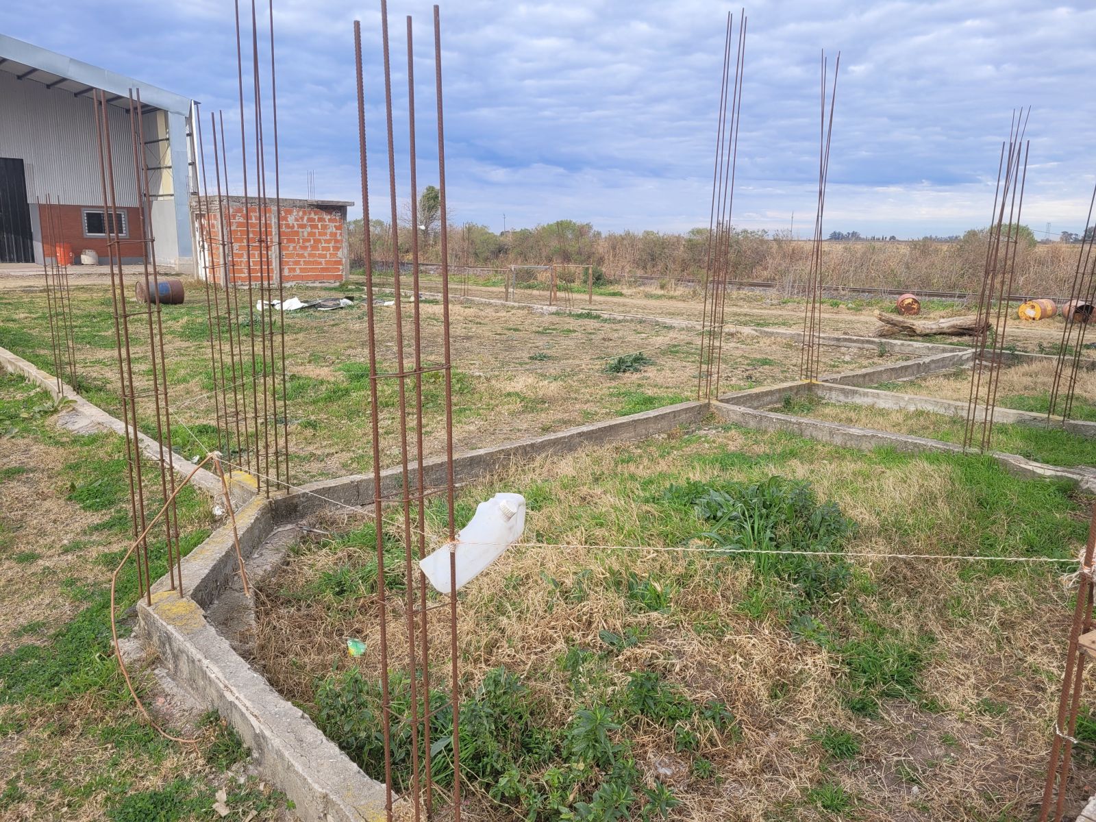 Lote sobre Ruta 11 en el acceso a Monje