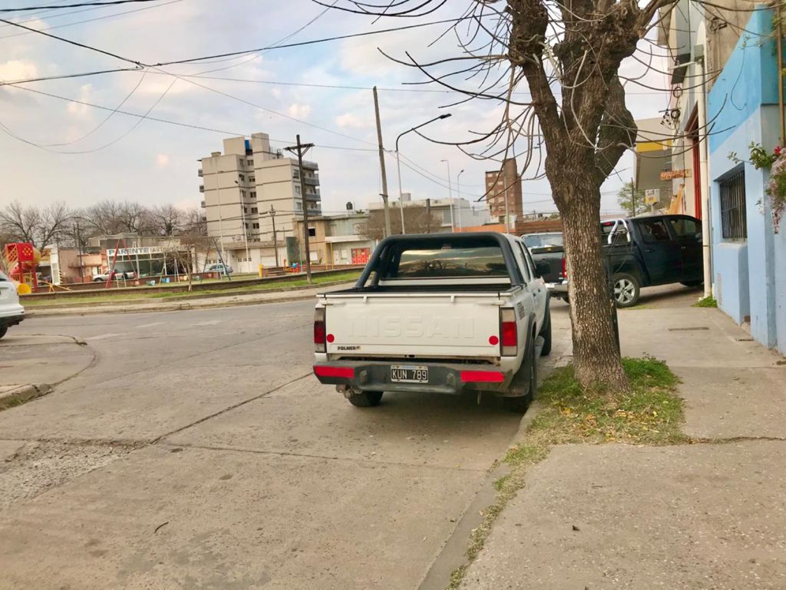 Se vende casa en San Lorenzo a media cuadra de Avenida San Martin.