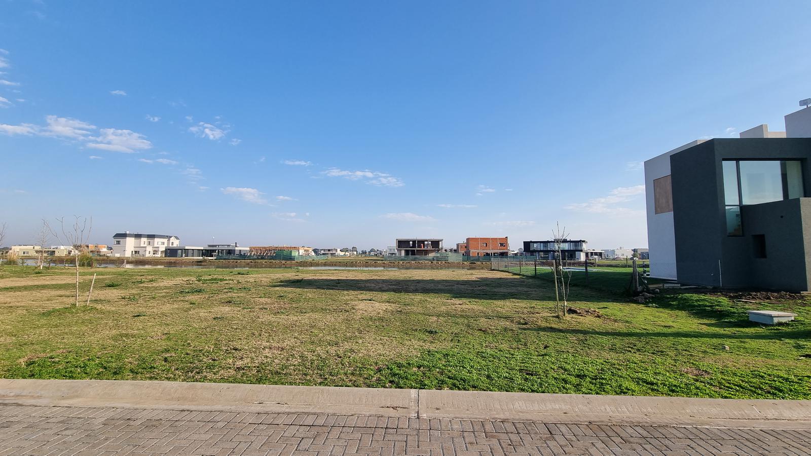 Terreno a la laguna con la mejor orientacion en Magallanes