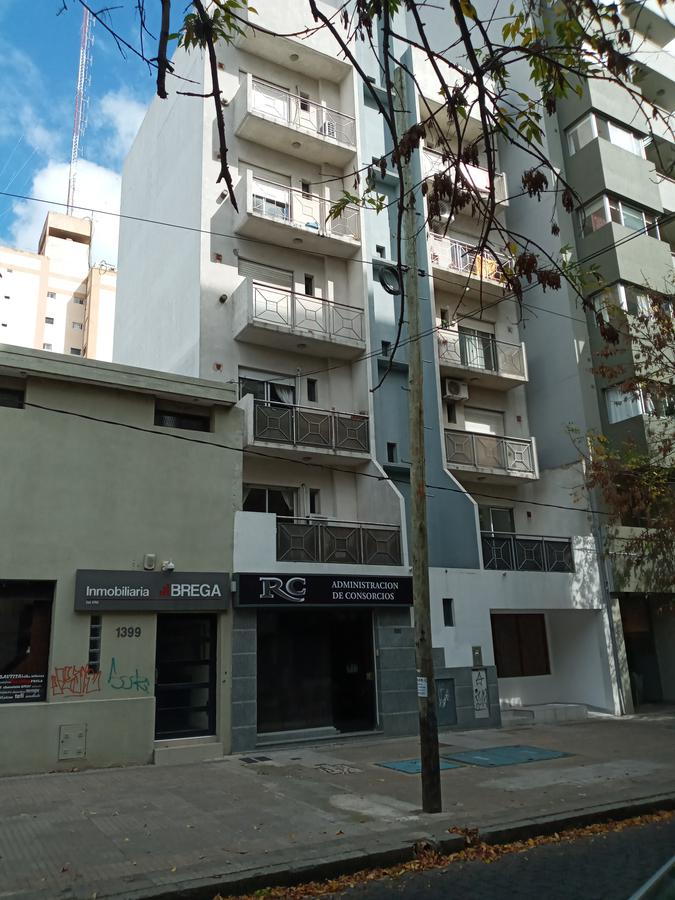 Venta depto 1 dorm. alquilado - 11 e/60 y 61 - La Plata