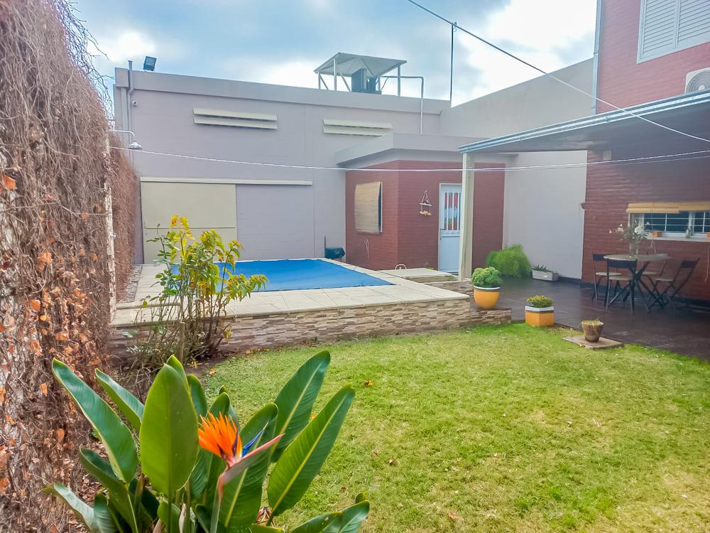 VENTA - Casa -4 dormitorios  - Galpón - Urquiza, Rosario