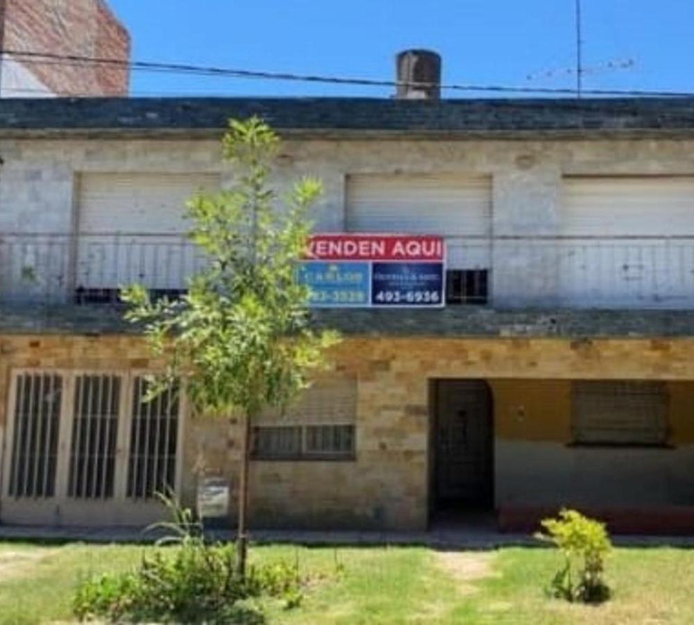 Centrico. Dos casas. Una en planta baja y otra en planta alt