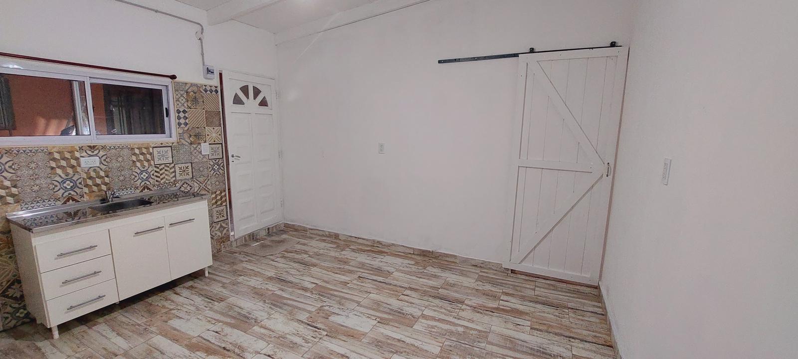 Complejo de duplex en venta- 7 unid. de 2 amb. VARELA CENTRO- toma prop. en parte de pago