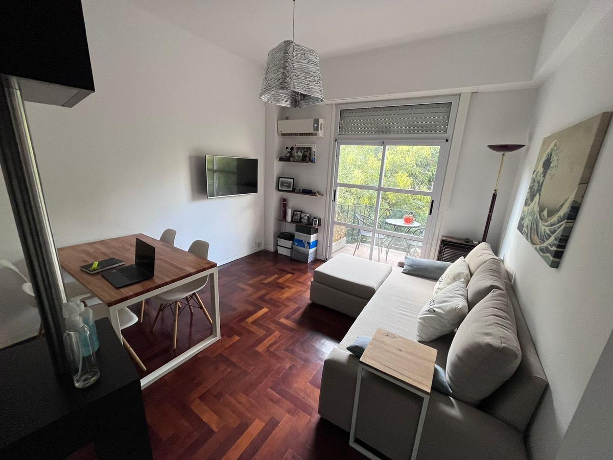 VENTA 2 amb c/ balcón (40 m2) Muy luminoso.