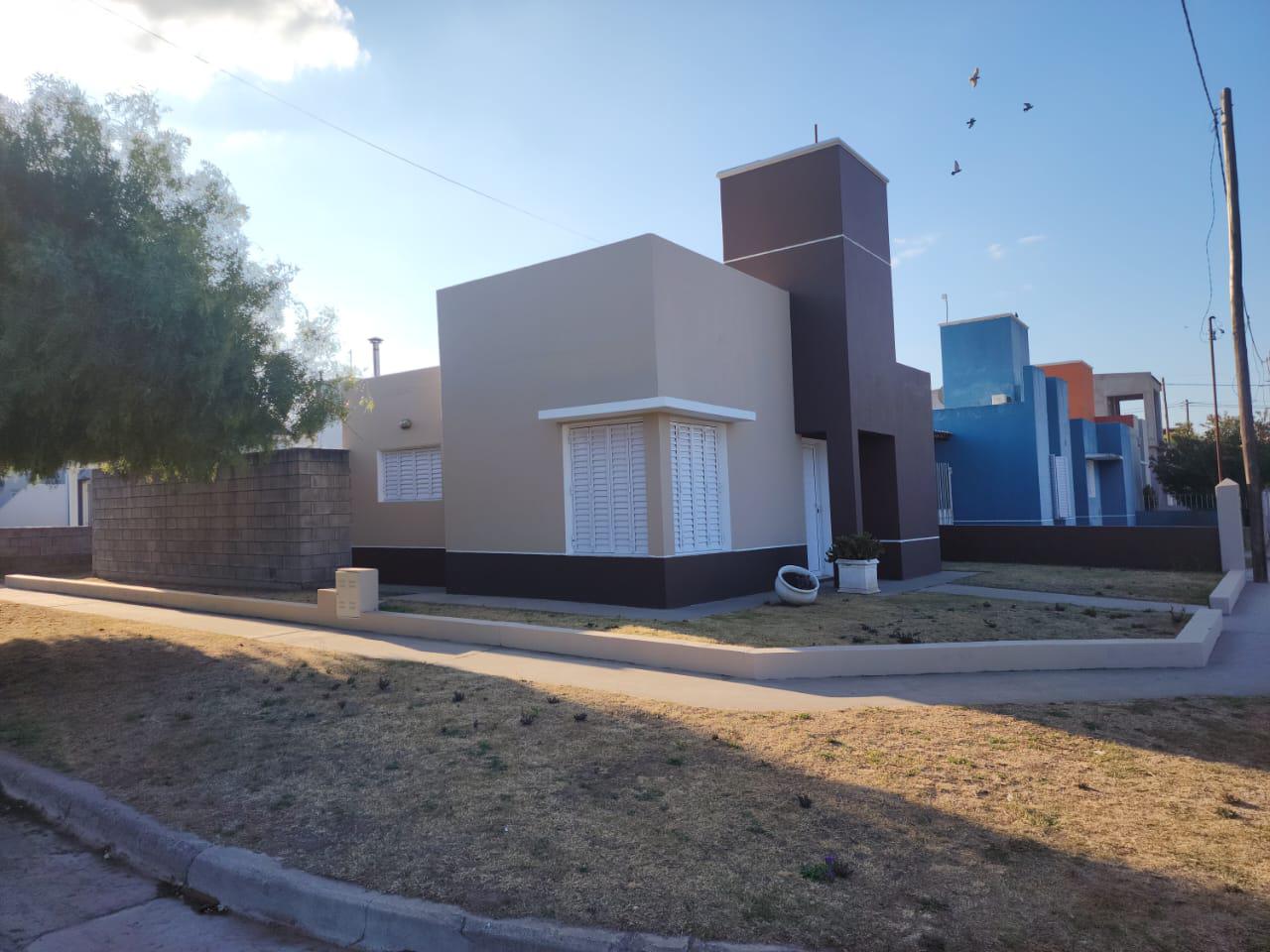 IMPERDIBLE CASA EN VENTA EN MONTE CRISTO - BARRIO PARQUE NORTE