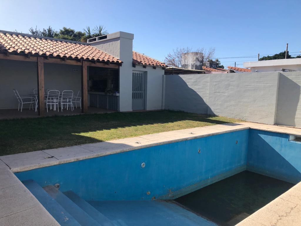 Casa VENTA B° ALEJANDRO CENTENO 4 DORM