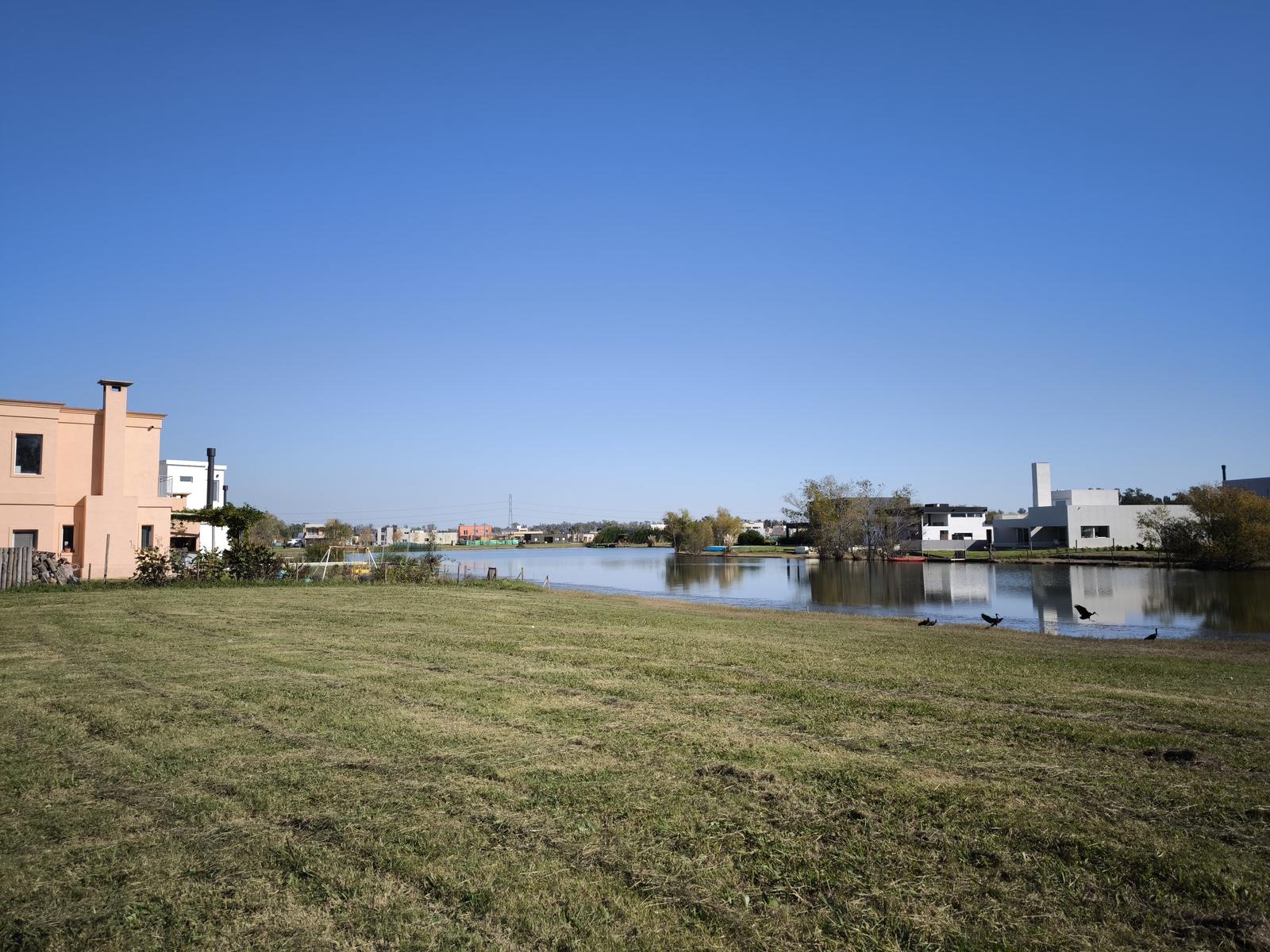 Venta Terreno a la Laguna Barrio Santa Isabel Etapa 2