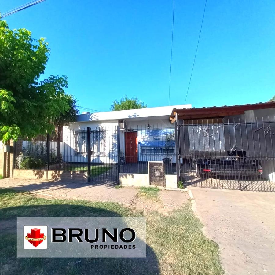 VENTA DE 2 CASAS EN PARQUE SAN MARTIN, MERLO !!