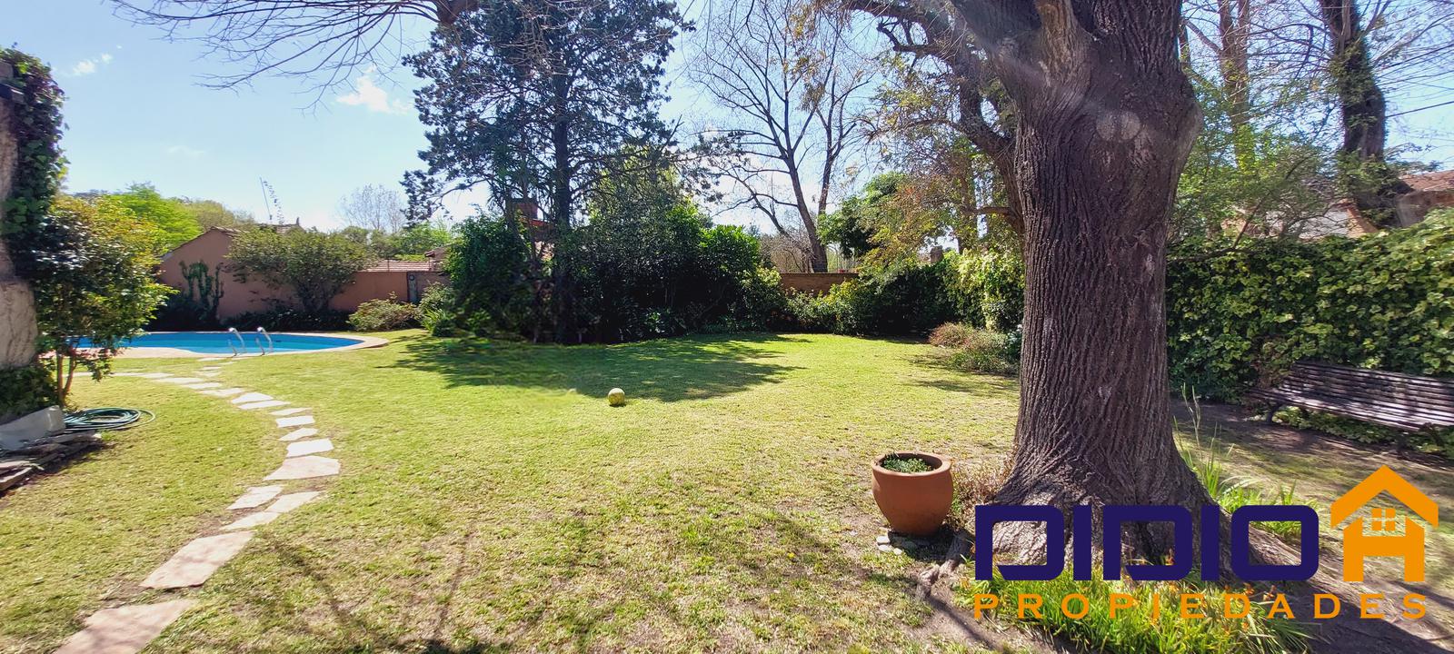 Casa en  venta Burzaco B° Corimayo- lote de 845m²-4 ambientes- APTA CREDITO