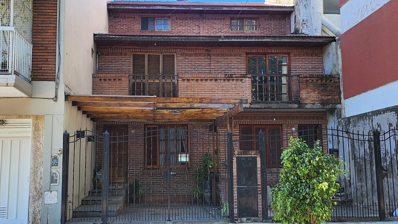 CASA TIPO TRIPLEX A ESTRENAR VILLA DEL PARQUE