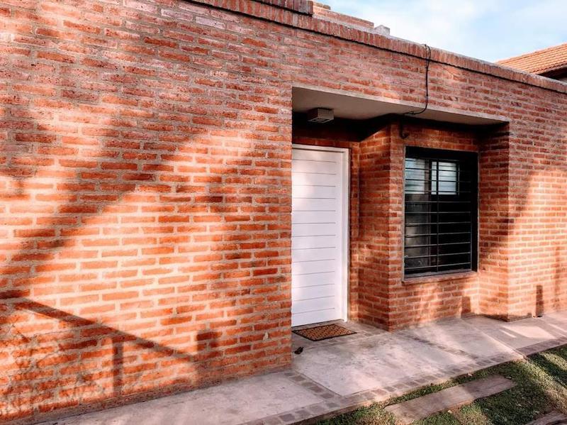 Casa de 2 dormitorios en venta, barrio cerrado, Prados de la Villa, Villa Allende, Zona Norte.