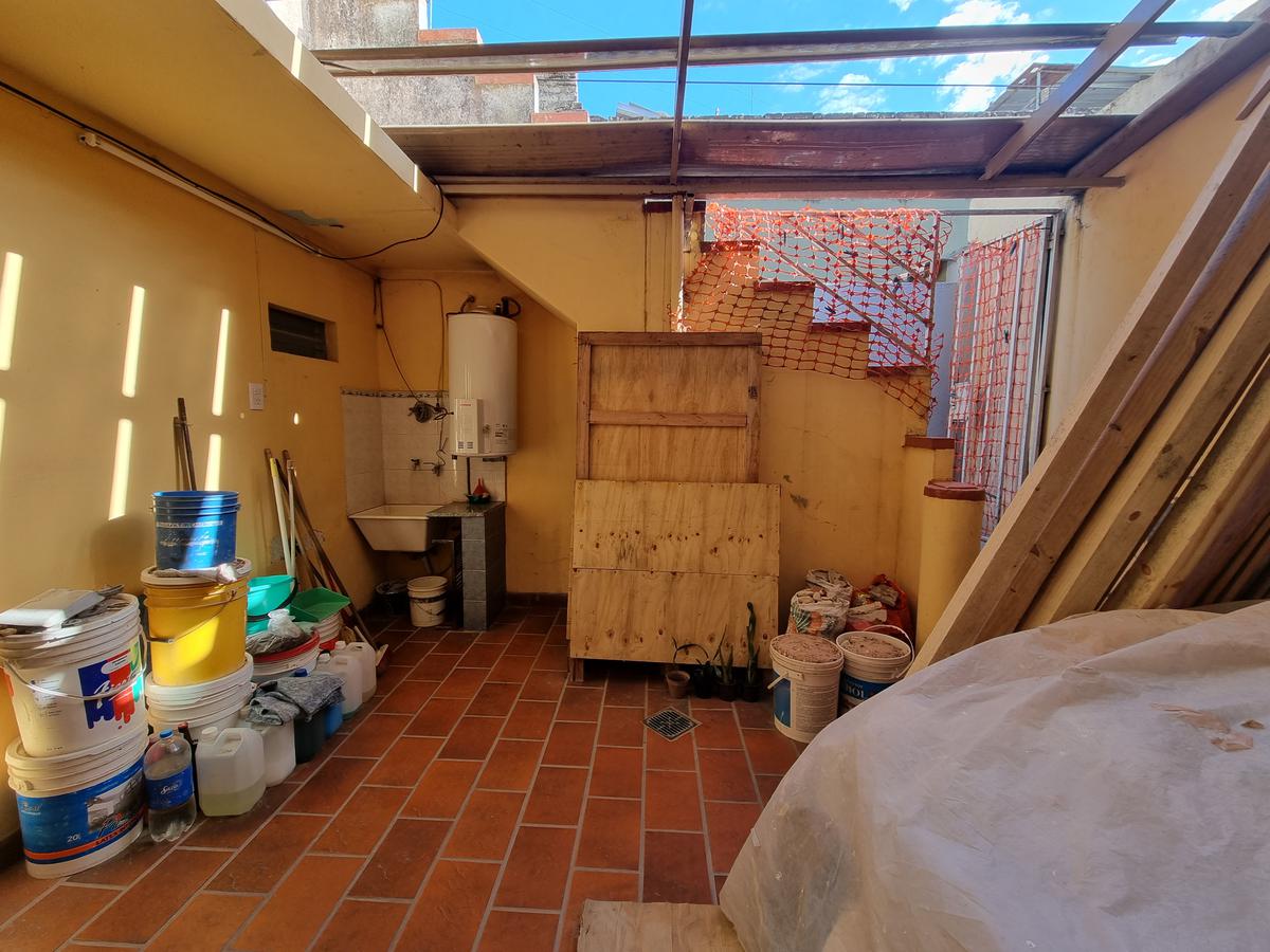 VENTA - Casa 2 dormitorios a reciclar - Echesortu, Rosario.