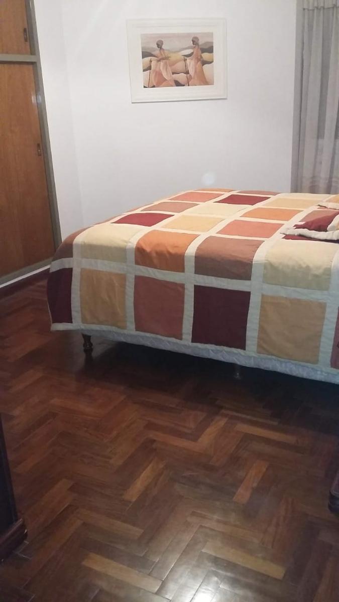 VENTA AMPLIO DPTO 1 DORMITORIO PARANA Y POETA LUGONES. CATEGORIA