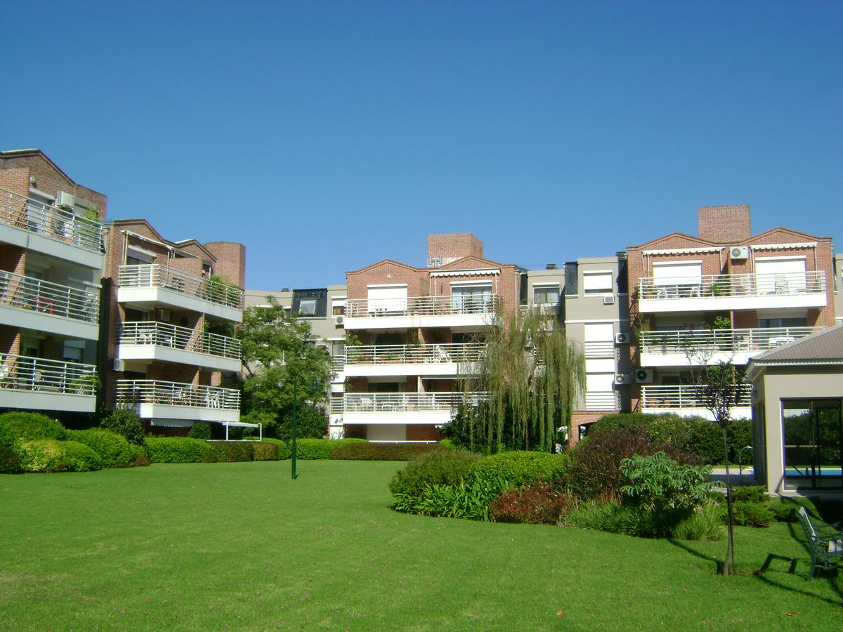 Departamento en Venta en San Isidro, Barrio Casas Del Puerto, 2 dorm, dependencia