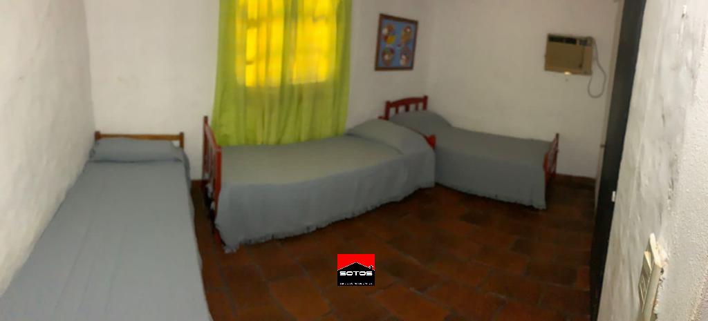 Casa en Paso De La Patria en VENTA