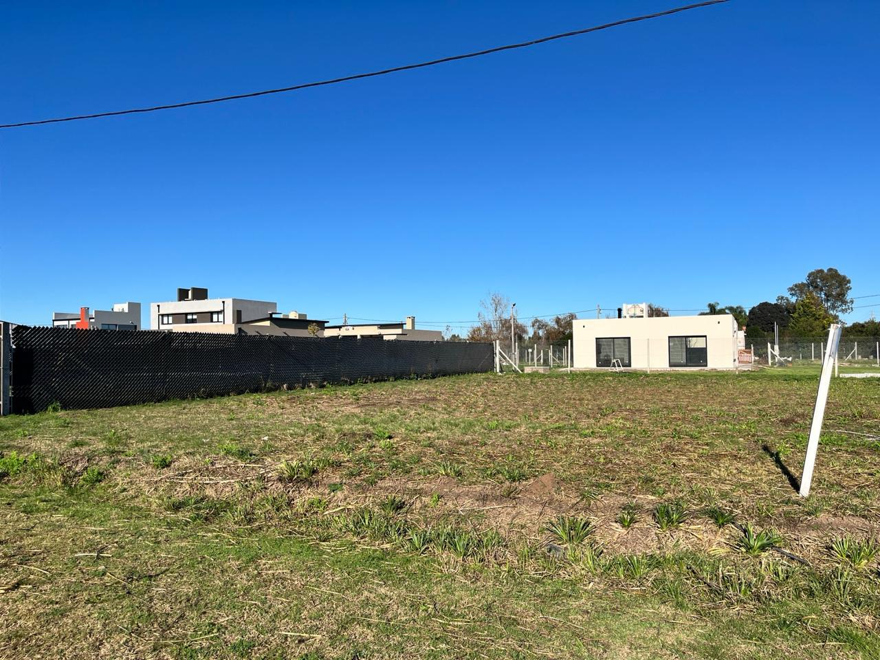 Terreno en venta en barrio cerrado San Antonio