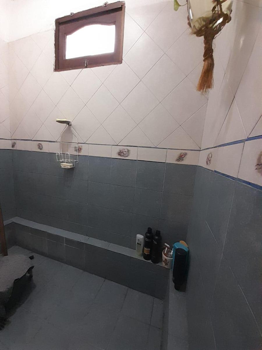 Se Vende Casa en Estancia Vieja, 2 dormitorios, pileta, vista.