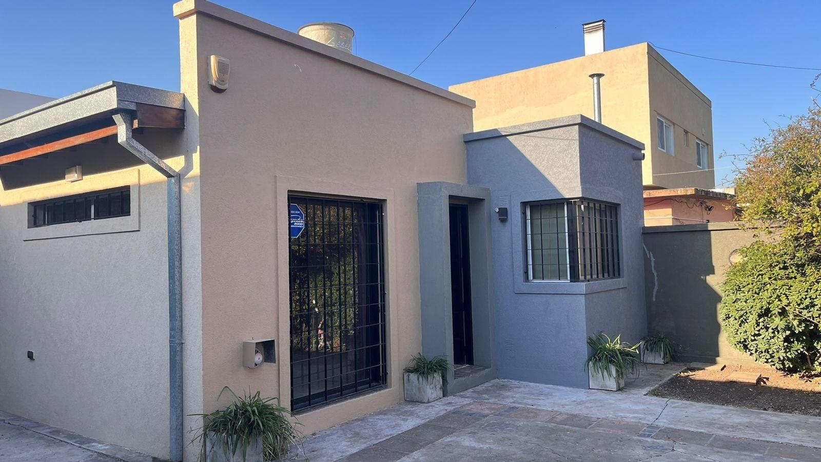 Casa 1 dormitorio en venta en Villa Castells Gonnet