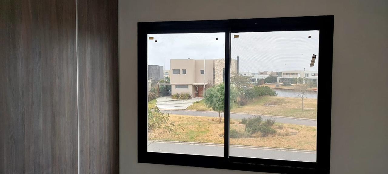 Hermosa casa en venta en Ceibos, Puertos, a estrenar