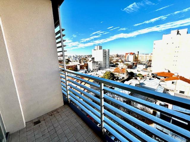 Departamento 2 Ambientes con cochera  en  venta