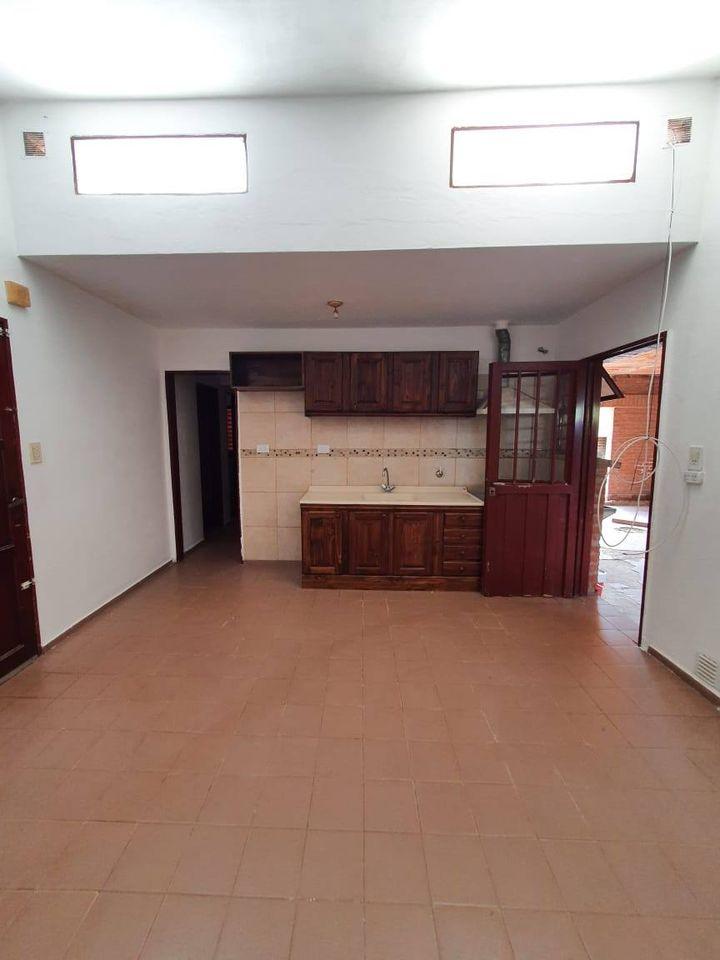 EXCELENTE CASA EN COLONIA CAROYA