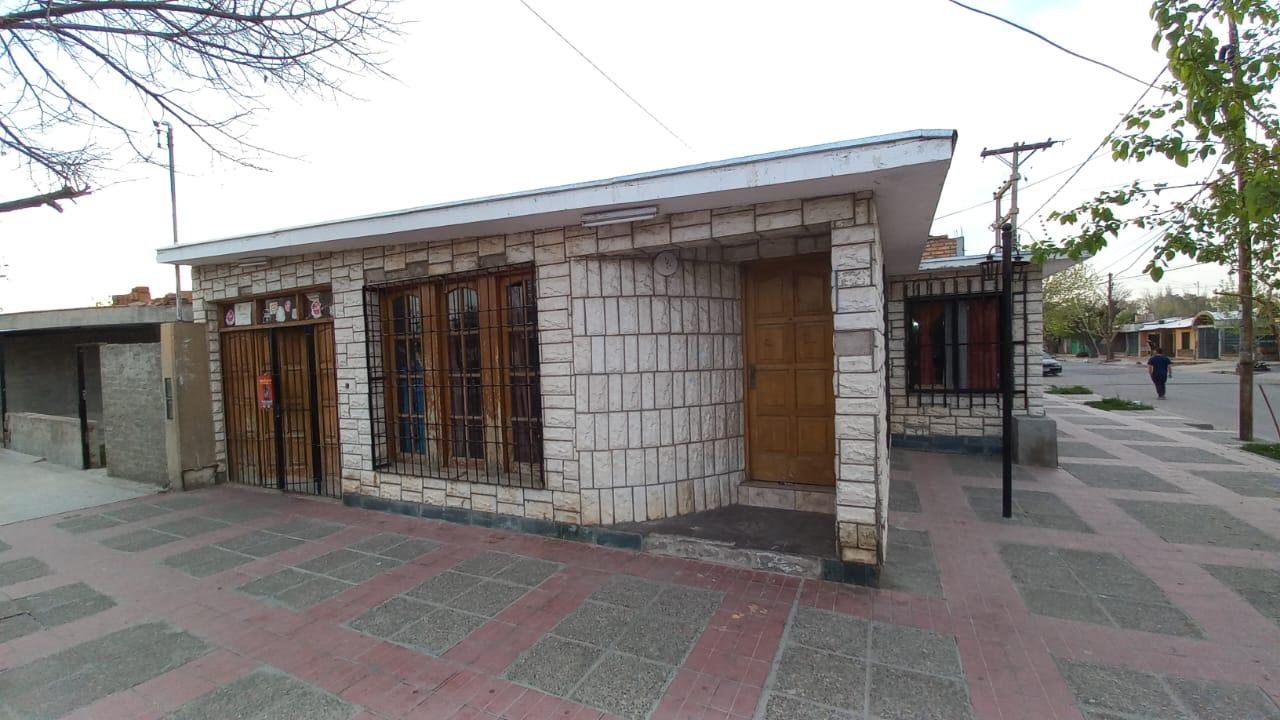 Casa en VENTA en barrio Antártida, Luzuriaga, Maipú.