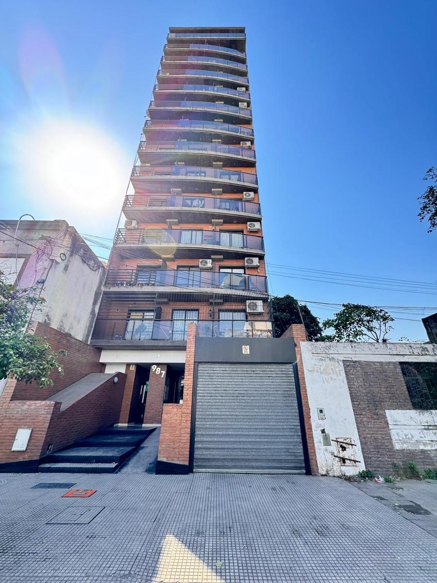 Cocheras en VENTA en San Lorenzo al 900, Barrio Sur. Apta crédito!