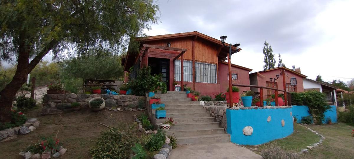 Casa en  Venta en Capilla del Monte, Córdoba.