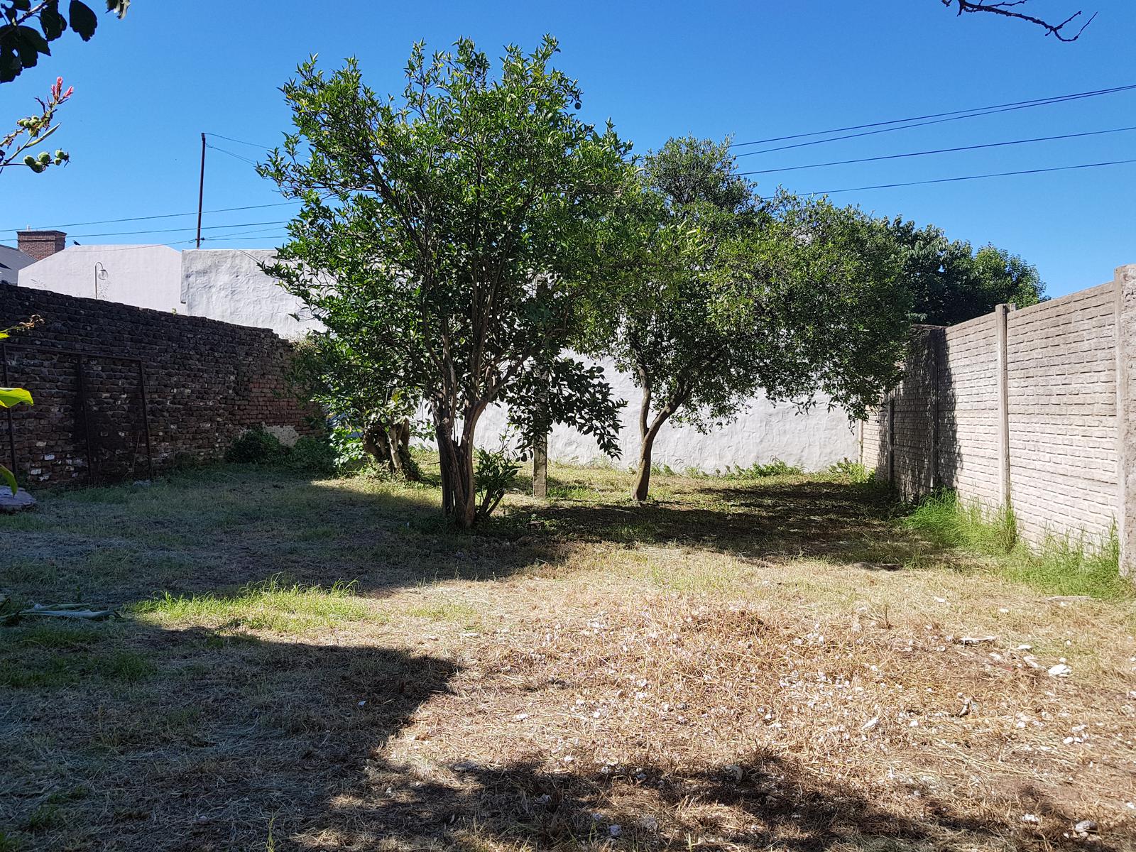 Casa corte antiguo en venta