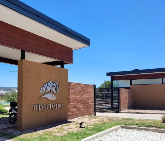 Se vende Lote de 350 m2 en Tejas 4