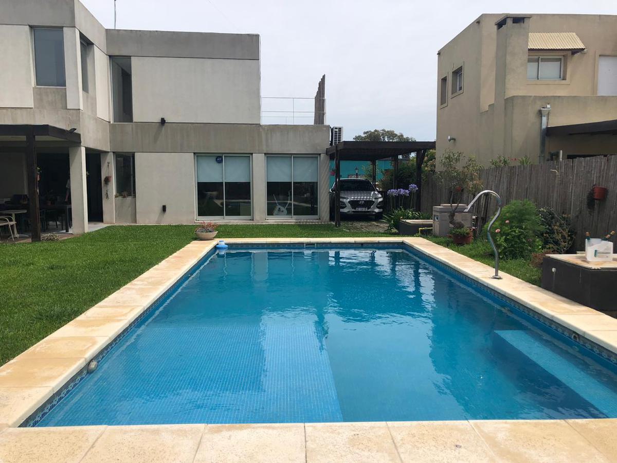 Única e Increíble Casa a la Venta en Barrio San Alfonso Pilar del Este