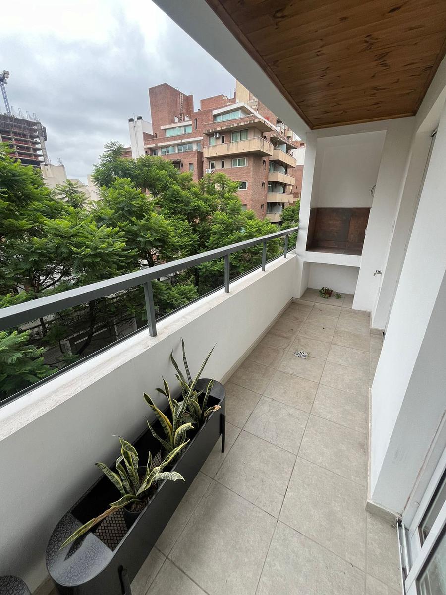 Departamento en zona Pqe Las Tejas, 2 dormitorios, balcon, excelente ubicacion