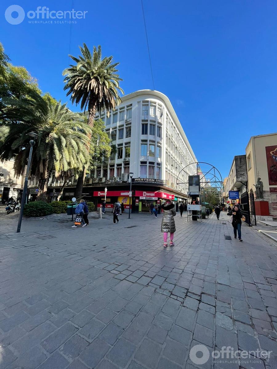 Local Comercial en esquina emblemática  de Córdoba -Peatonal Zona Centro