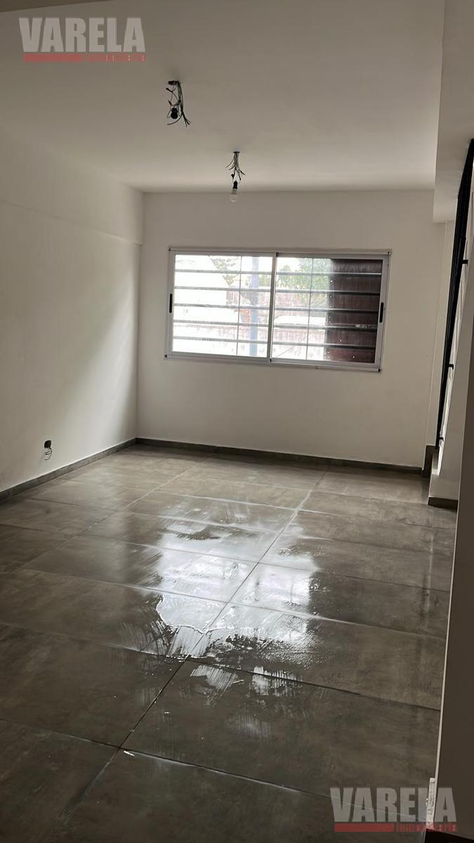 Camarones 5416 PB Monoambiente al frente. A estrenar. Con patio. T40m².