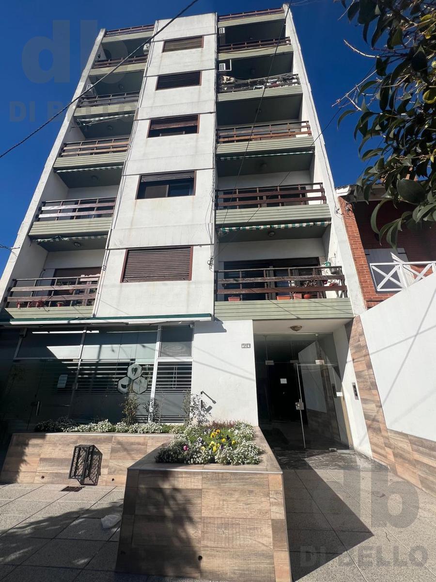 Departamento en venta 3 ambientes con balcon al frente