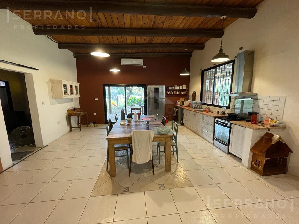 Venta casa 4 amb con casa para huespedes en Fátima, Pilar