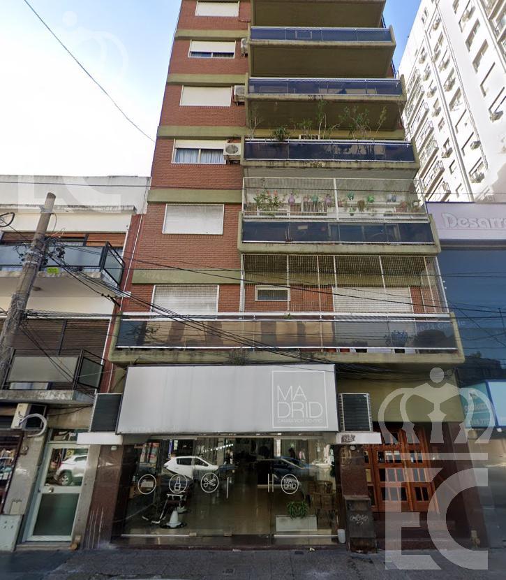 Departamento de 3 ambientes en Lanús Este - Muy bueno !