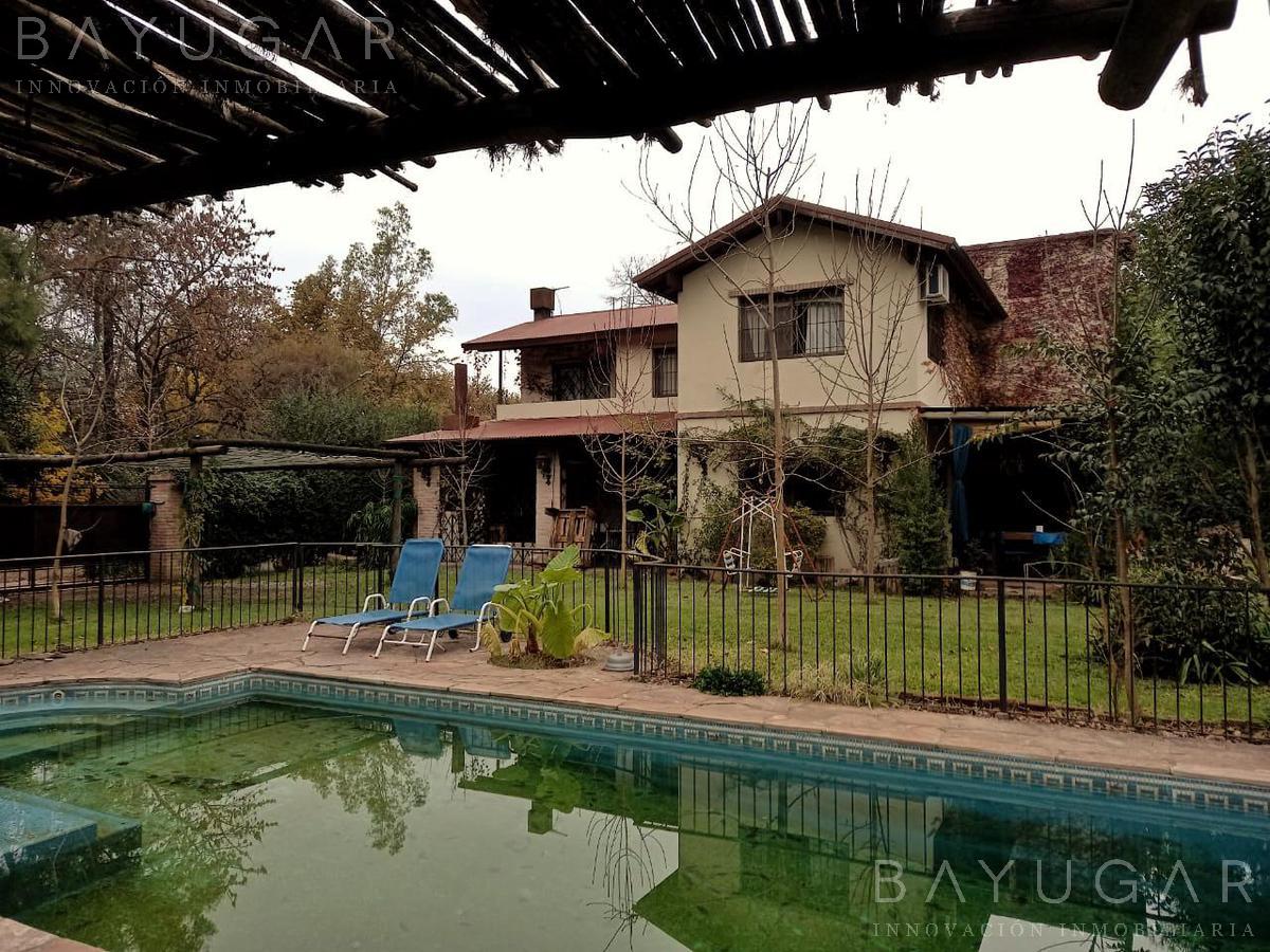 Venta - Gran propiedad en  Robles del Monarca - Bayugar Negocios Inmobiliarios