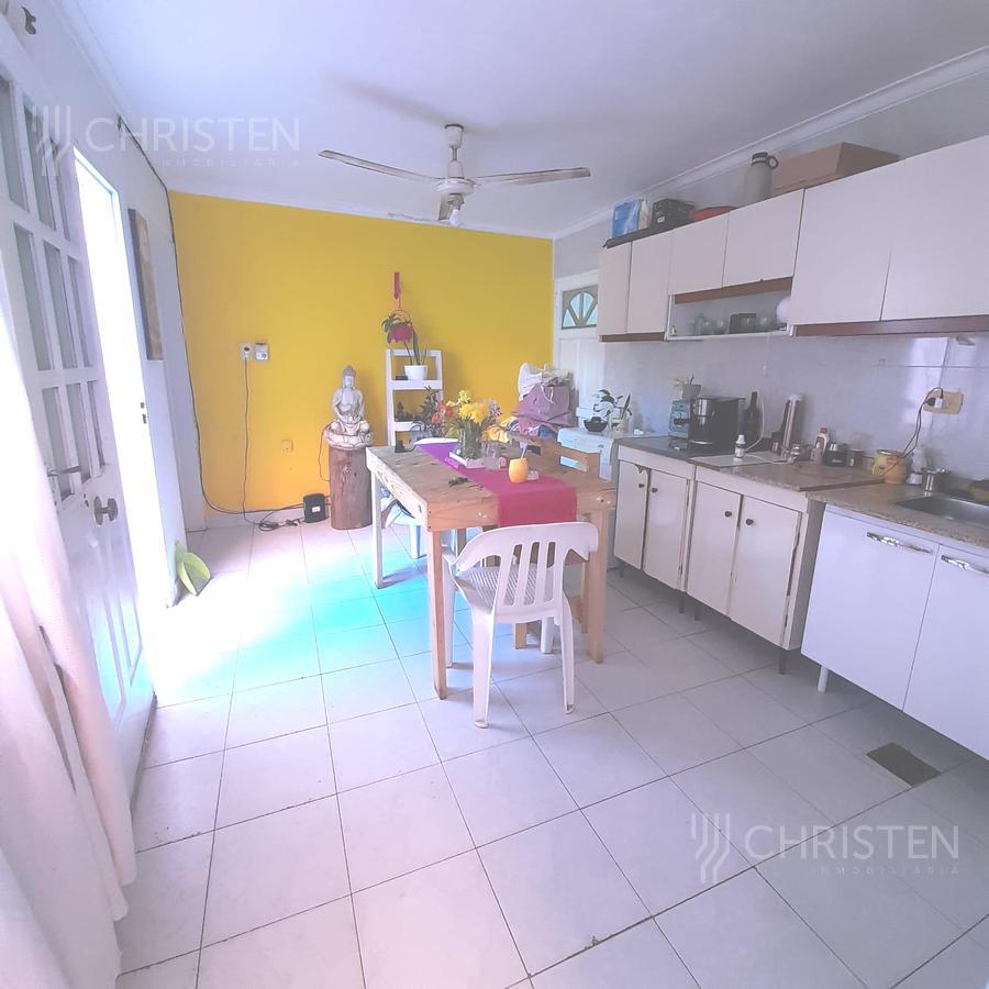 Casa en venta en Barrio Villa María Selva. 1 Dormitorio con departamento interno