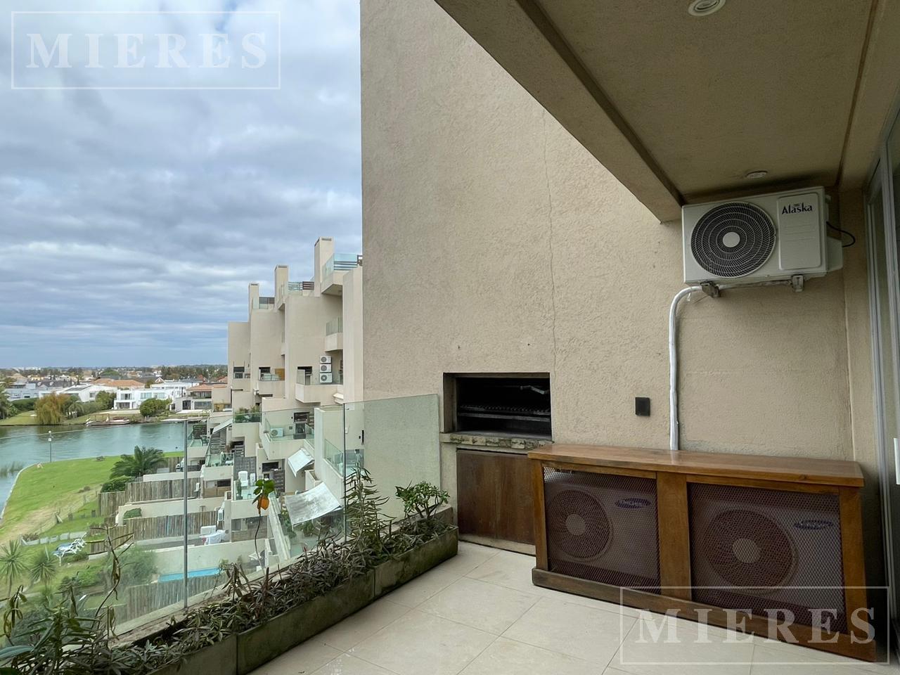 Excelente departamento de 3 ambientes en venta en Praia Portezuelo, Nordelta.