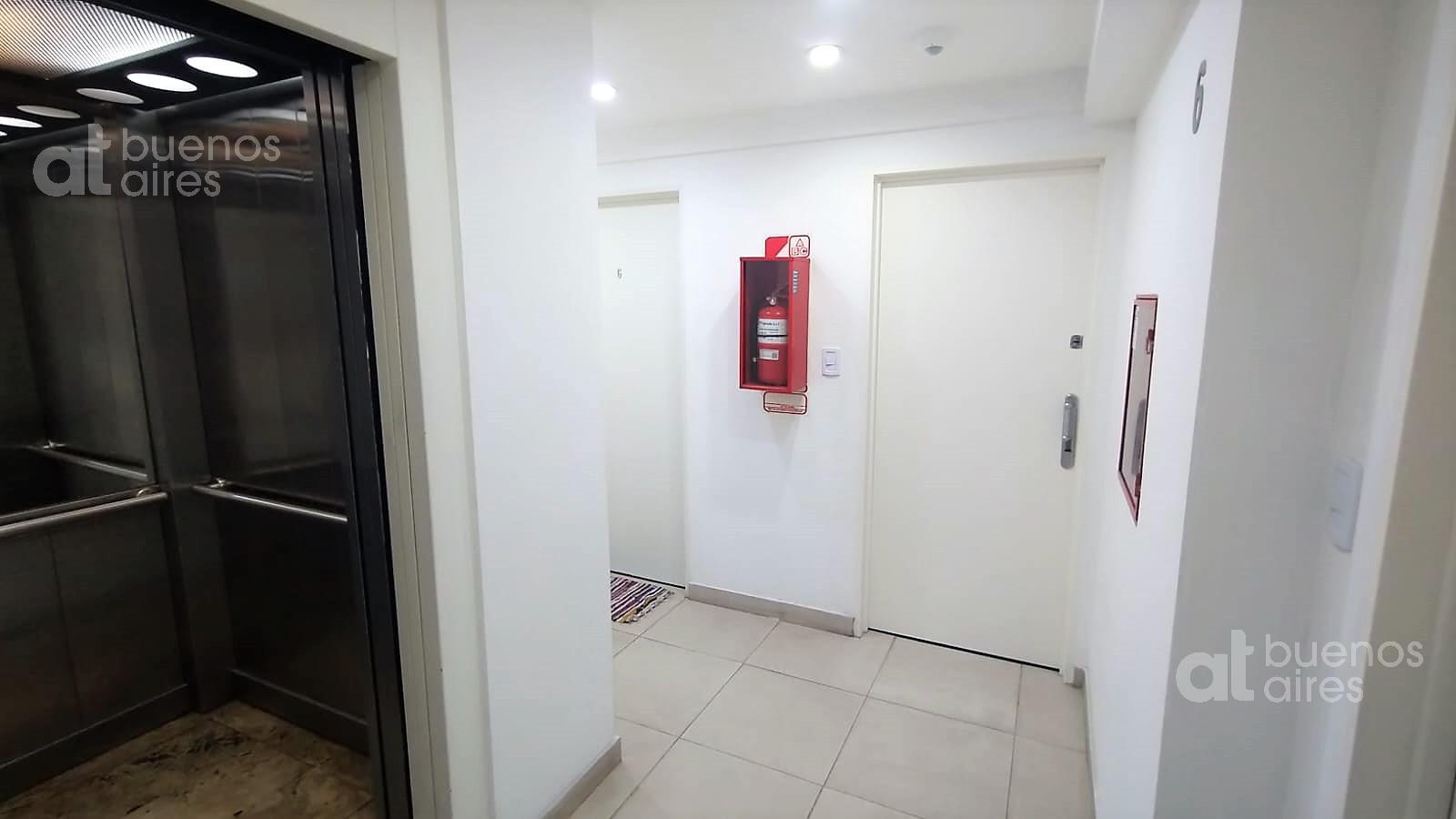 Departamento con balcón y amenities en Villa Crespo. Alquiler temporario.