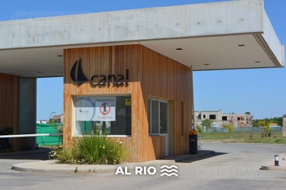 LOTE AL RIO 501m. BARRIO CERRADO EL CANAL.