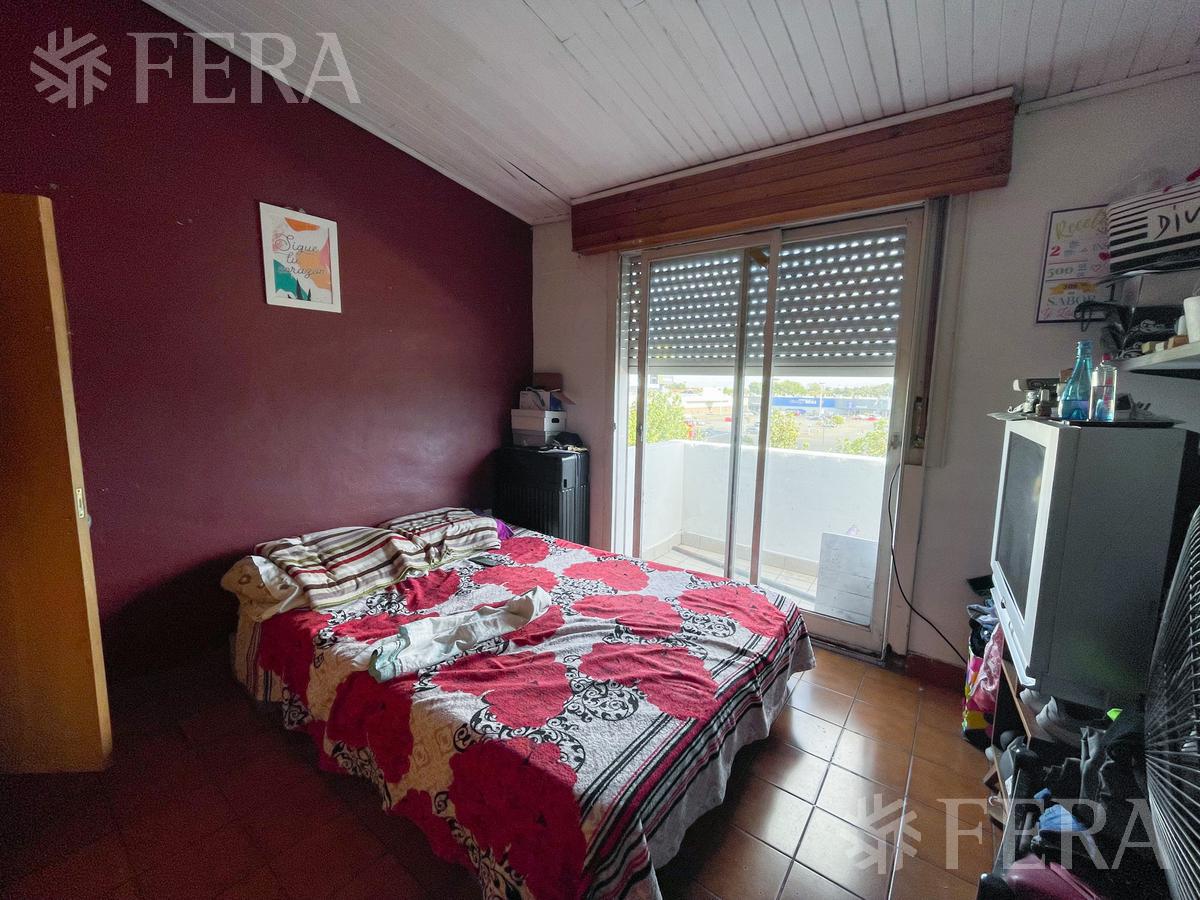 Venta ph 4 ambientes con terraza en Avellaneda