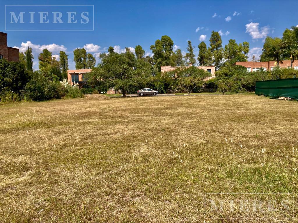 Lote en venta de 1033m² en Mayling Club de Campo