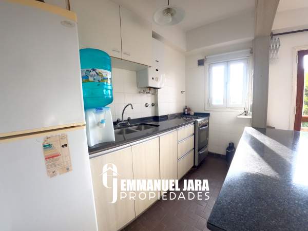 Venta triplex con cochera zona faro